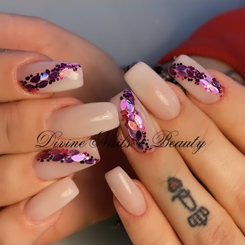 Divine Nails And Beauty