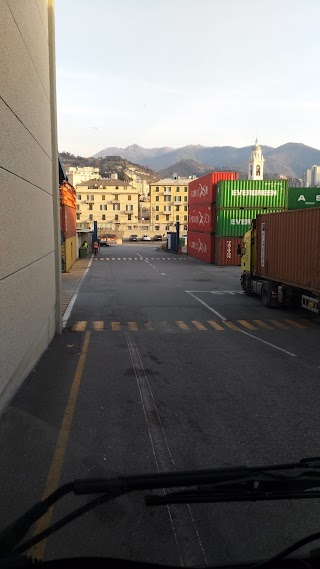 Centro Servizi Derna srl Genova Pra Porto