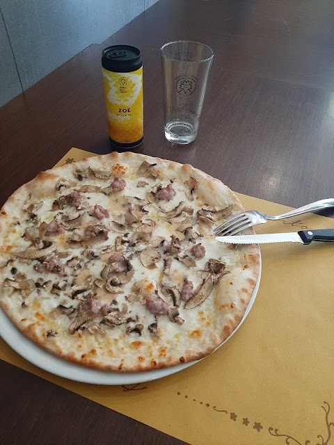 Akropolis pizzeria da asporto - sala interna