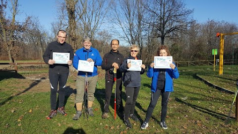 VOLPIANO A.S.D. NEW NORDIC WALKING SINW ASI - Nordic, Fit e Maternal Walking - Allenamento del cammino e Lunghe percorrenze - Camminata Attiva