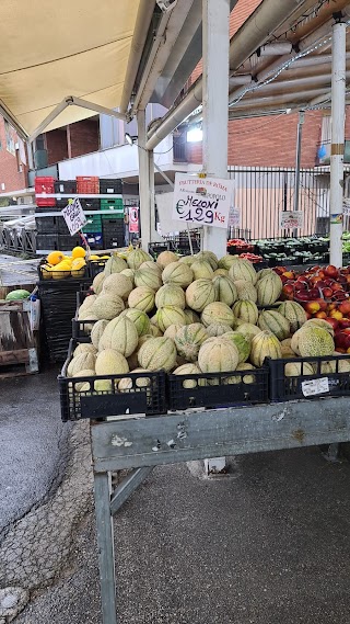 Frutteria De Roma Ar Negozio Der Popolo