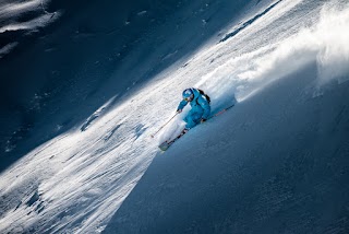 International Ski School APEAK