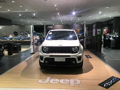 AutoStore Roma - Concessionario e Assistenza Jeep