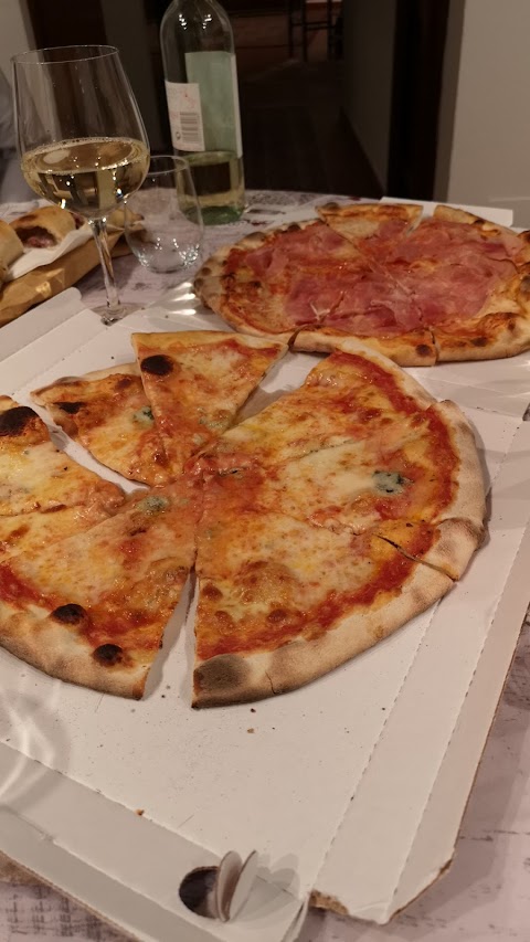 Pizza in Piazza