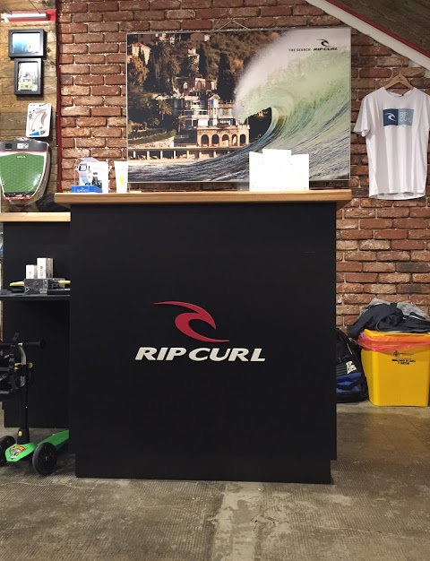 Rip Curl Store - Levanto Surf & School.