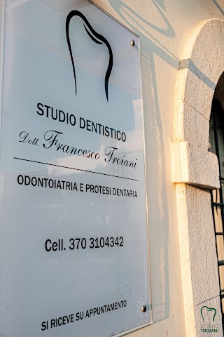 Studio Dentistico Francesco Troiani