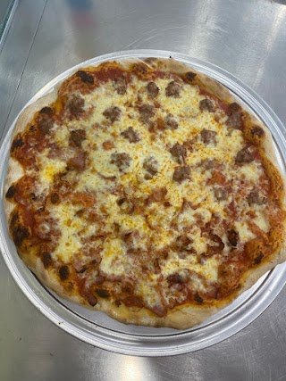 Pizzeria Italia 25