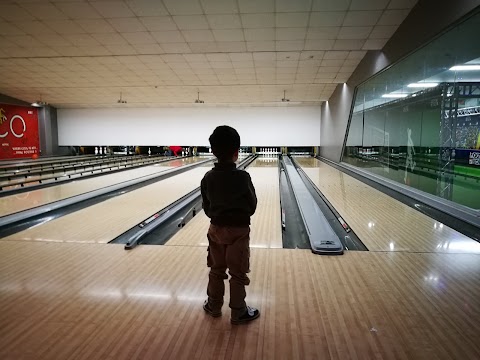 Cosmico Bowling