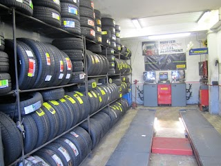 Ghidella Gomme - Driver Center Pirelli