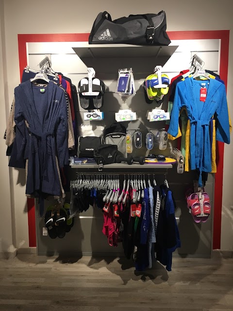 Guerrini Sport Macron Store