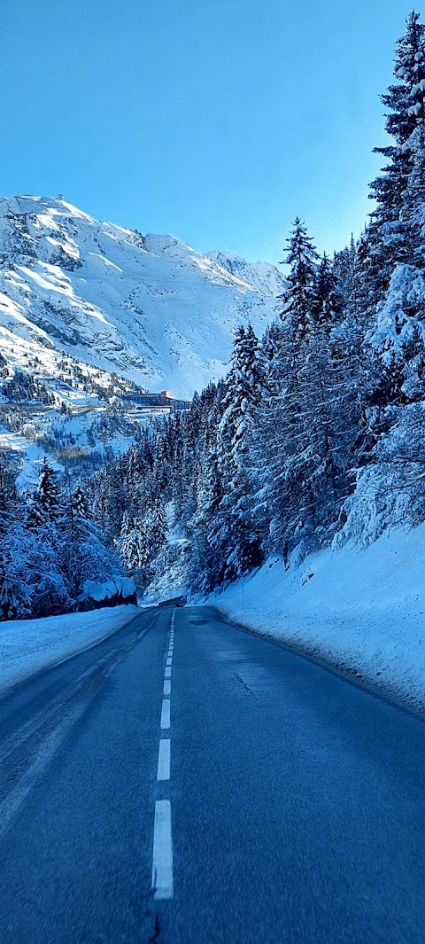 Snow-Taxi - Alpine Transports