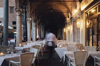 Scaravelli:Ristorante