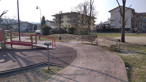 Parco giochi di piazza Ferrara