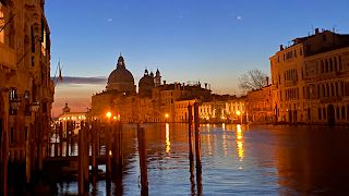 Venice Luxury Boat (Water Taxi)