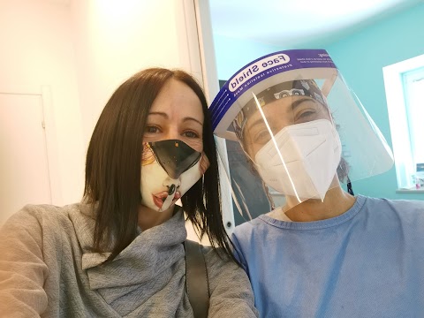 Studio Dentistico Associato Dott.Sse Caporossi Roberta & Paola