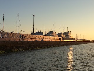 Ravenna Boat Service S.R.L.