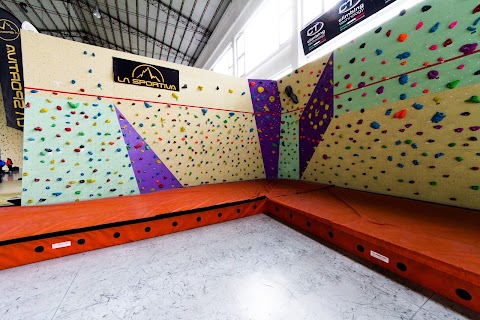 Urban Wall - Milano Climbing Factory