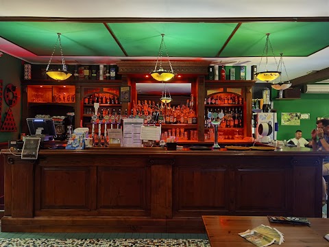 Green Pub Rho