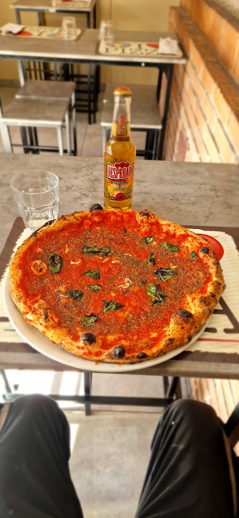 Pizza Pazza di Garanzini Loris