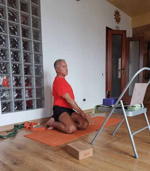 Yoga Civitavecchia Surya- Iyengar Yoga - Yoga e Psicoterapia