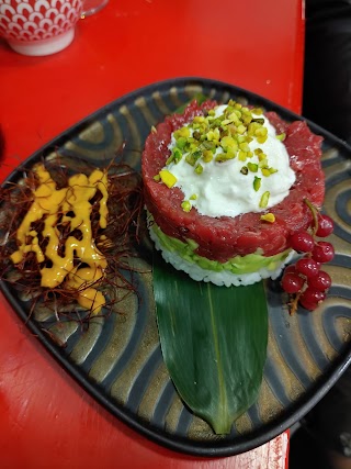 CARNALE MEAT SUSHI