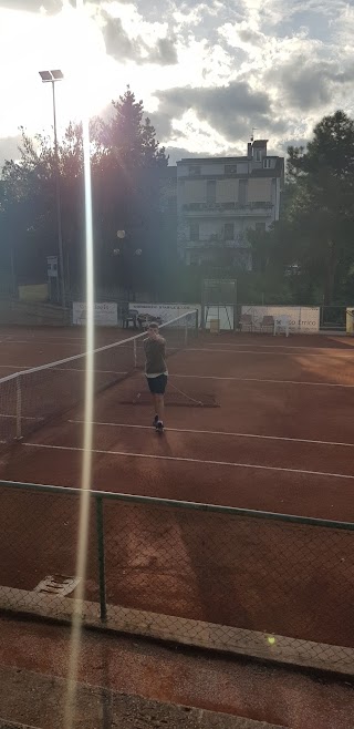 Associazione Sportiva Dilettantistica Circolo Tennis S.Giorgio Del Sannio