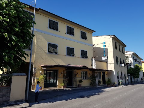Hotel Melecchi Sas Di Clocchiatti Marino E C.