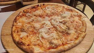 Pizzeria Bella Napoli Gazzuolo