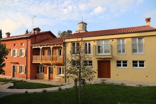 Casa Lenka