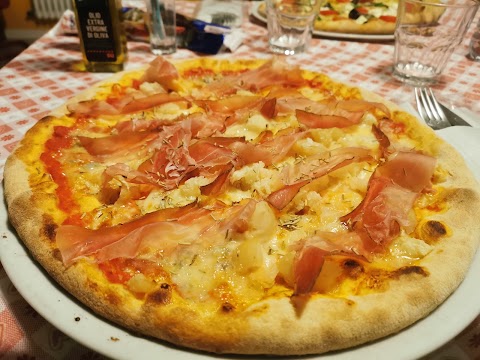 Pizzeria Valleogra Di Santacatterina Cristina