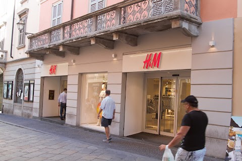 H&M