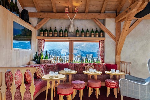 Paradiso Mountain Club & Restaurant