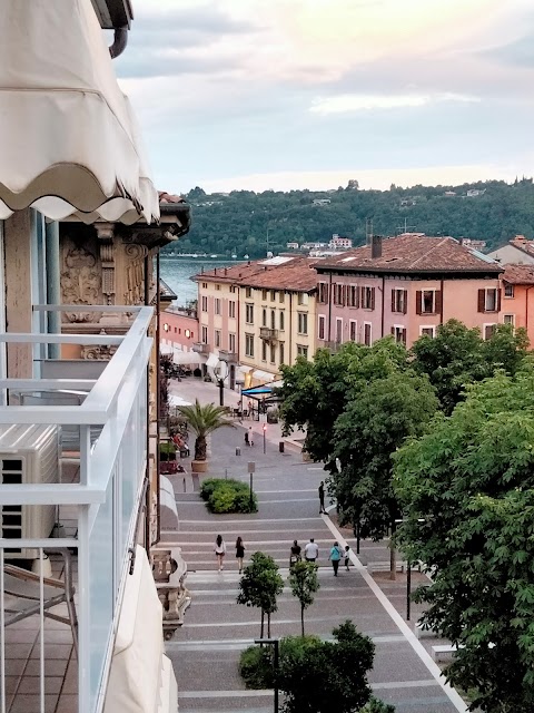 Hotel Ristorante Commercio Lago di Garda