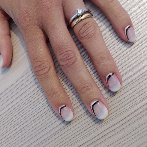 Sibilla Nails and Beauty di MS