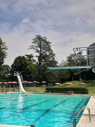 Piscina G. Leoni