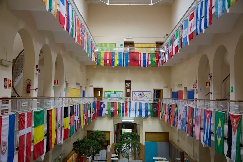 Ambrit International School