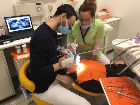 Centro di Odontoiatria e Ortodonzia Avanzata Perri-Bellomo -DENTISTA CURTAROLO