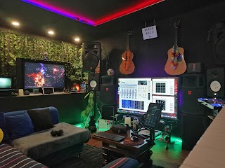 BLACK HOLE Studio