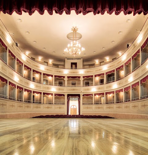 TEATRO YVES MONTAND Monsummano Terme