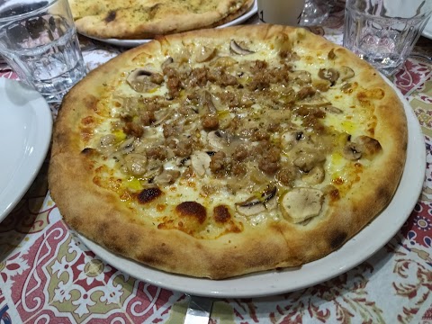Pizzeria PIZZOLERIA Pantalica