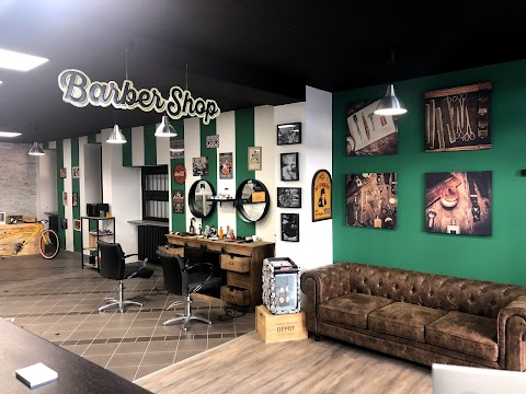 Royal crew barber shop