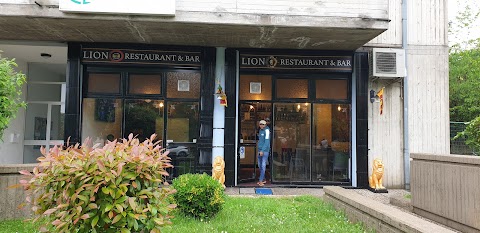 Lion restaurant