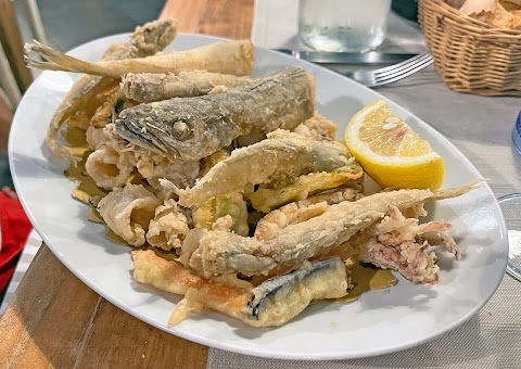 Amerini Pesce Fritto e Bollicine e vini sfusi