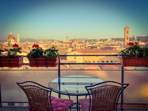 City View Maso Apartment - Breathtaking Balcony overlooking the city