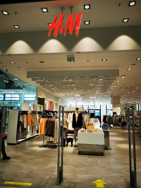 H&M