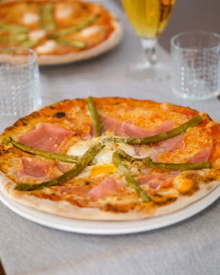 Ristorante Pizzeria Gatto Giallo - Toscolano Maderno