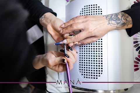 Manà | ricostruzione unghie | Extension ciglia