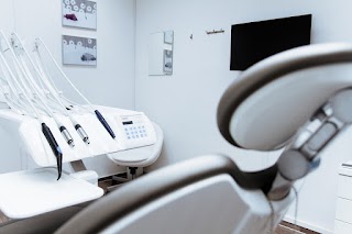 Dott.ssa Antonella Cassani Studio Dentistico