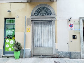 Lavanderia e Stireria Pulitolindo Servizio a Domicilio e Self Service Torino