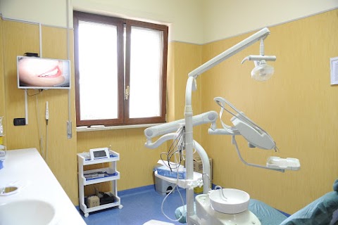 Studio Di Odontoiatria Di Dott.Raffaele Vitale - Dentista Napoli